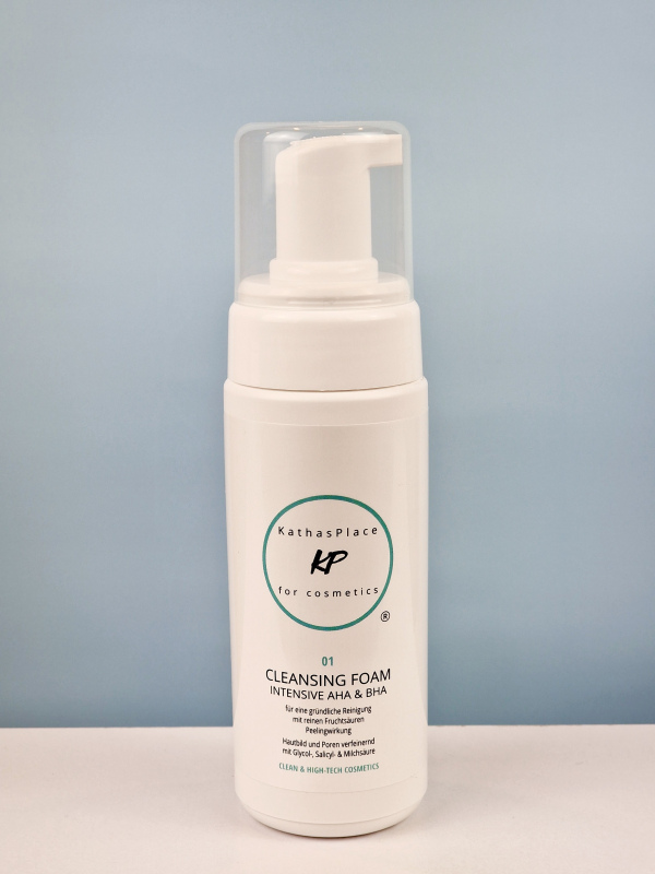 CLEANSING FOAM INTENSIVE 10% AHA & 2% BHA: 1 Wasch-Pad gratis dazu! intensiver Reinigungsschaum mit Peelingwirkung, Hautbild und Poren verfeinernd, für normale bis ölige Haut